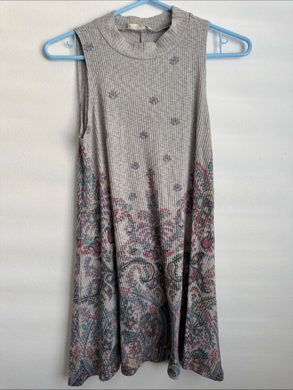 Sleeveless Gray Midi Dress with Floral Border